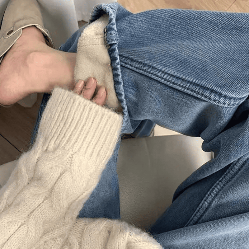 Calça Jeans Wide Leg Feminina Peluciada + Meia Térmica